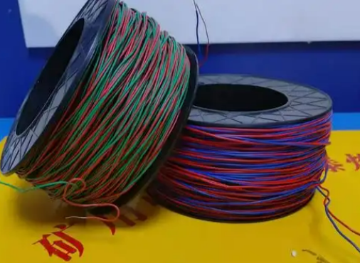 织金放炮线的主要材质有哪些？不同材质的适用场景有何区别？